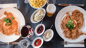 Zermatt Alpinehotelperren Garten Pingpong Mood