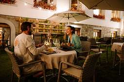 Zermatt-Brasserie-Restaurant-Mood-Wine-Vegetarisch Zermatt-Brasserie-Restaurant-Mood-Wine-Vegetarisch