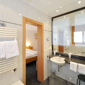 einzelzimmer deluxe 3