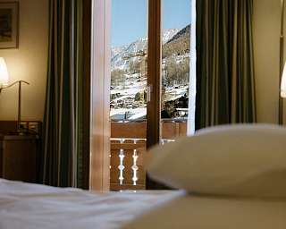 Zimmer und Suiten Zimmer und Suiten im Hotel Perren
